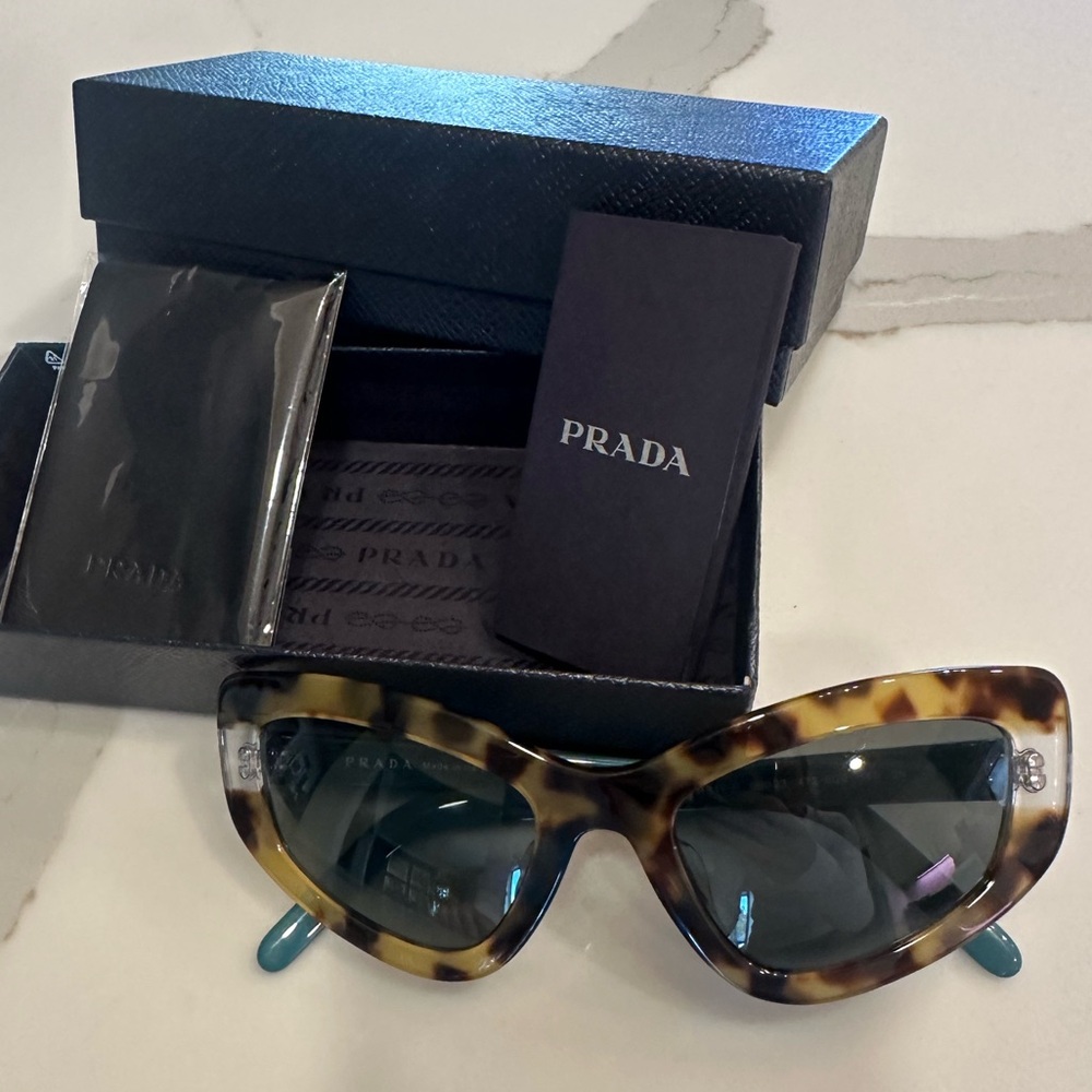 Prada Tortoiseshell Cat-Eye Sunglasses with Dark Lenses